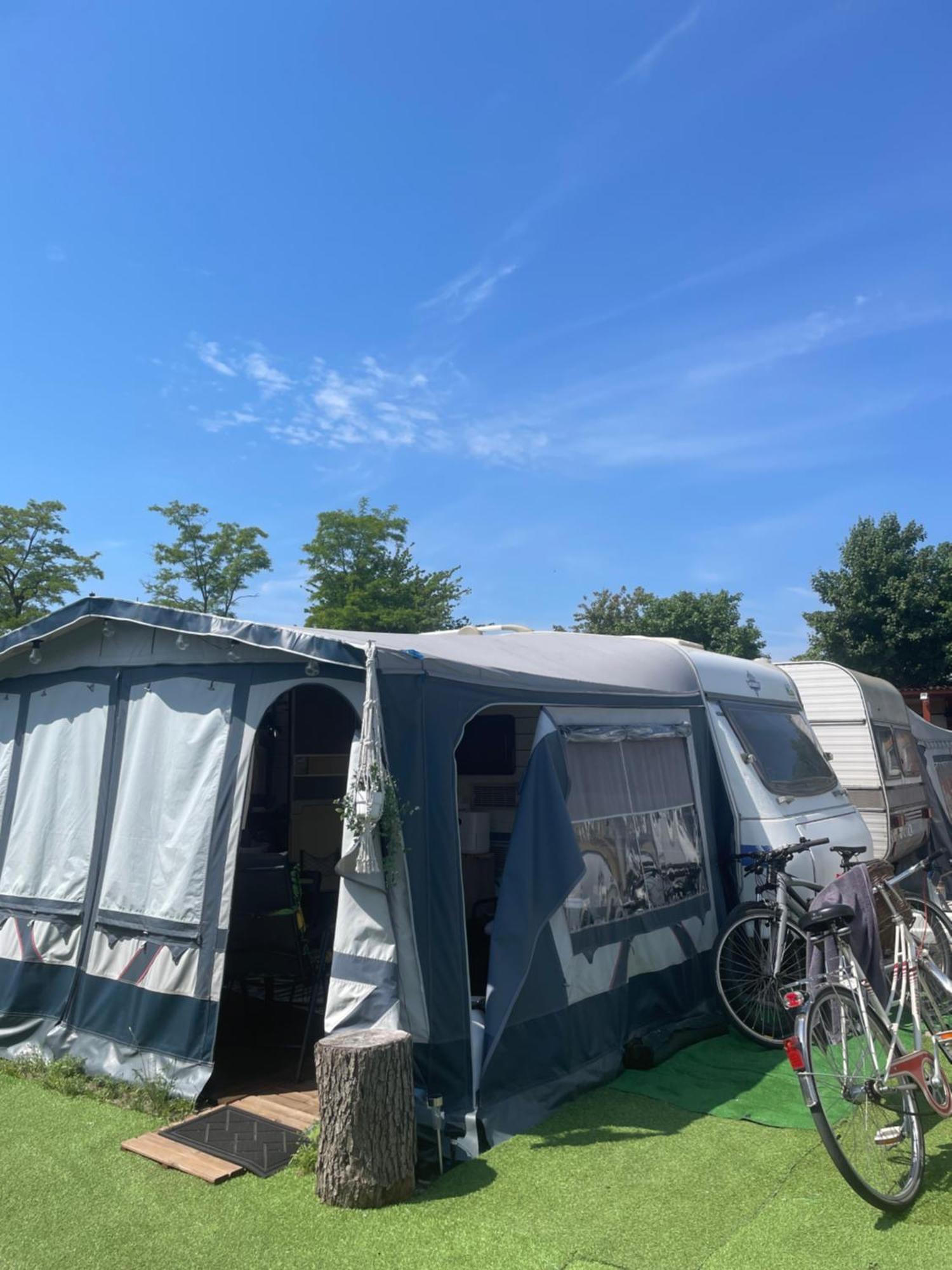 Sonata Camp Кемпінг *